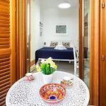 Apartmán Superior Elegante Terrazza & Parcheggio Privato - E Vicino Al Mare