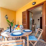 Superior Elegante Terrazza & Parcheggio Privato - E Vicino Al Mare *