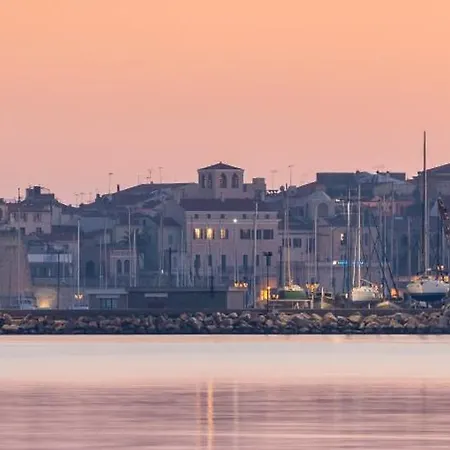 Superior: Terrazza Park Vicino Mare E Centro