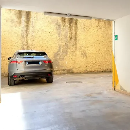 Appartamento Superior Con Terrazza E Park Vicino Mare E Centro