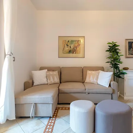 Superior Elegante Terrazza & Parcheggio Privato - E Vicino Al Mare *
