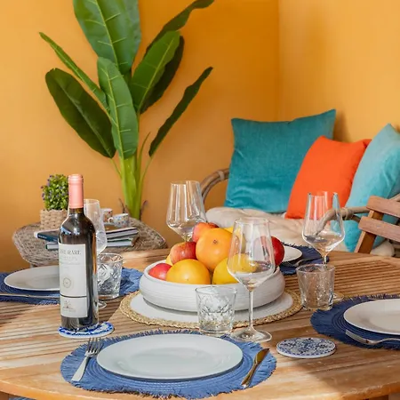 Daire Superior Elegante Terrazza & Parcheggio Privato - E Vicino Al Mare